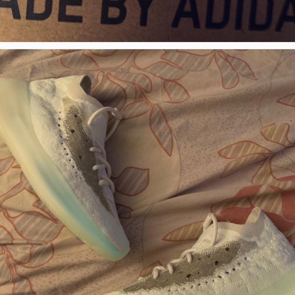 YEEZY 380 6.5 GLO LIMITED GLO… - Picture 10 of 15